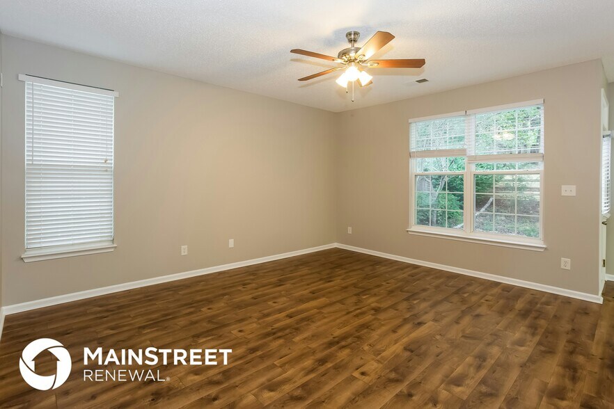 Building Photo - 8104 Weeping Fig Ln