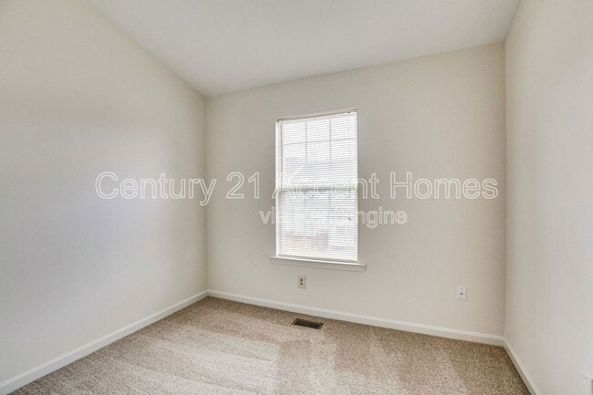 Building Photo - 6008 Keble Dr
