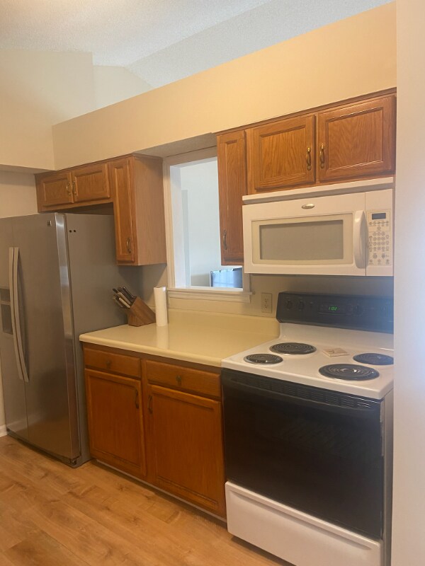 Building Photo - 801 Moultrie Ct