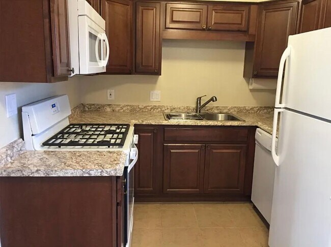 Building Photo - 2939/2941 Palo Verde Ave