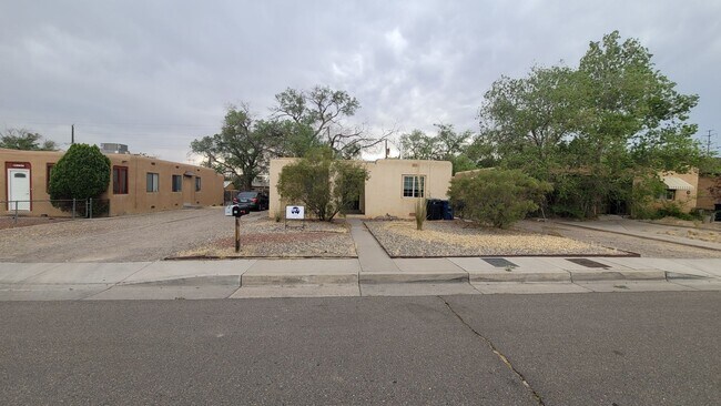 Building Photo - Wilmoore Drive SE-1101 &amp; 1103