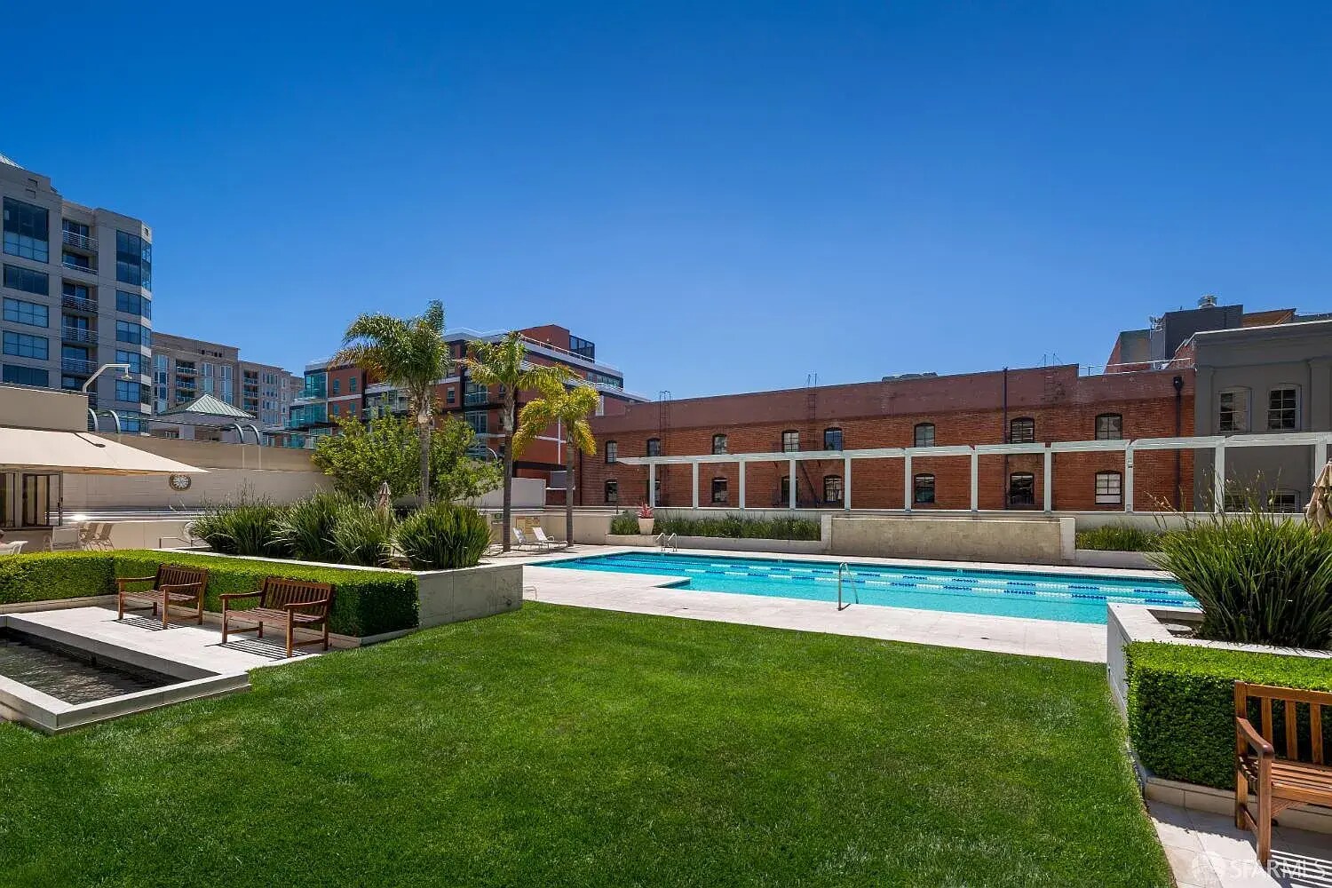 Building Photo - 229 Brannan St