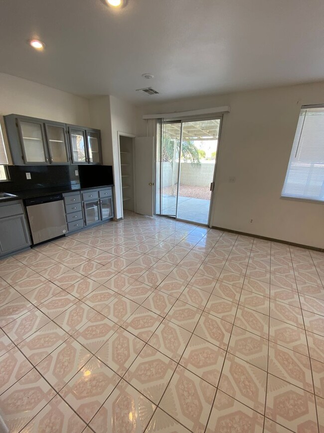 Building Photo - AMERICANA Property Mgmt - Freshly remodeled 4 beds-2 story house in the East