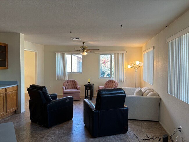 Building Photo - Lovely Home in 45+ Active Adult Community of Leisure World.  Available May through November 2026,...