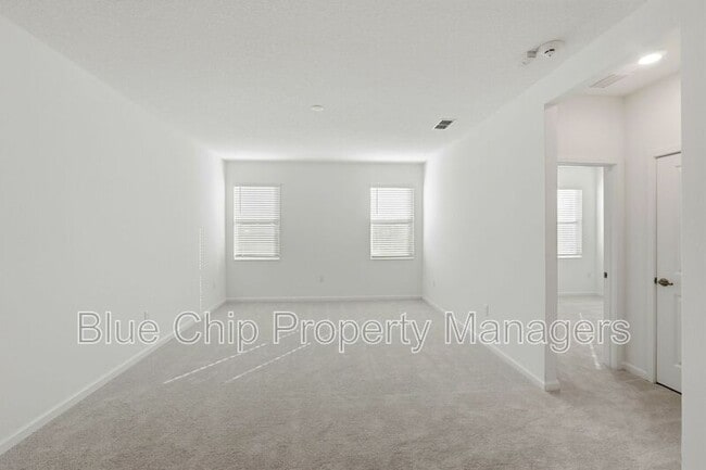 Building Photo - 211 Ballo Dr