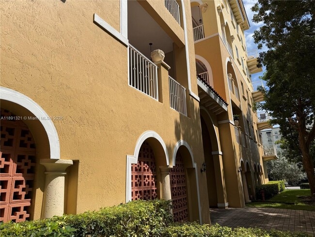 Building Photo - 107 Mendoza Ave