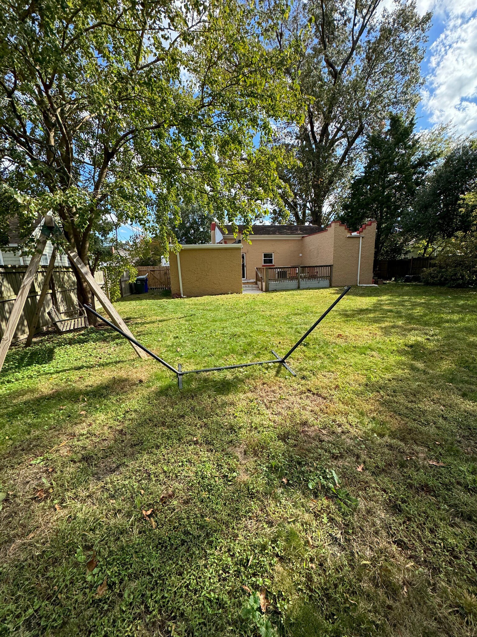 Building Photo - 9525 Sherwood Pl