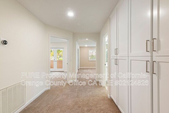 Building Photo - 11930 N Riviera