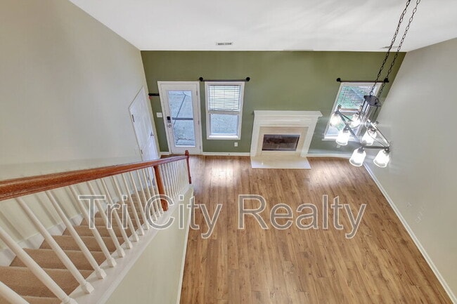 Building Photo - 113 Macalester Dr