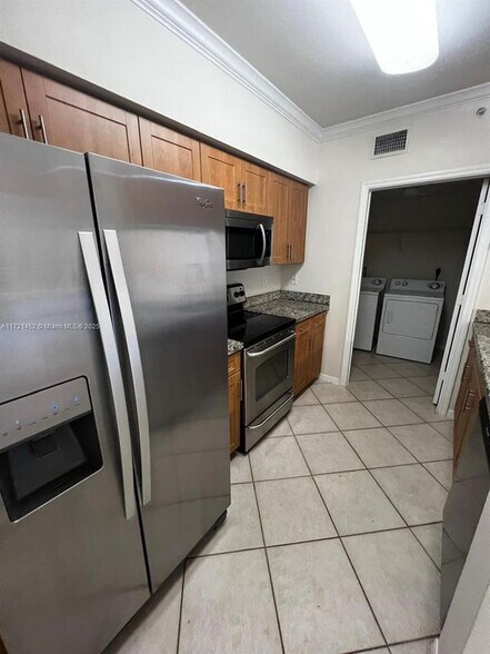 Building Photo - 6482 Emerald Dunes Dr