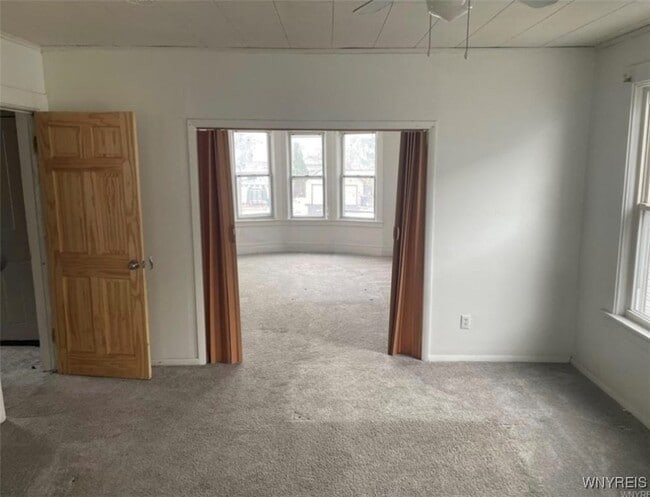 Building Photo - 226 Longnecker St