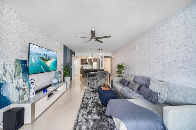 Primary Photo - 488 NE 18th St