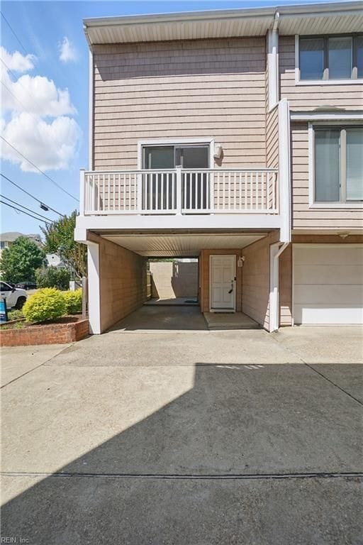 Building Photo - 2301 Beach Castle Ln
