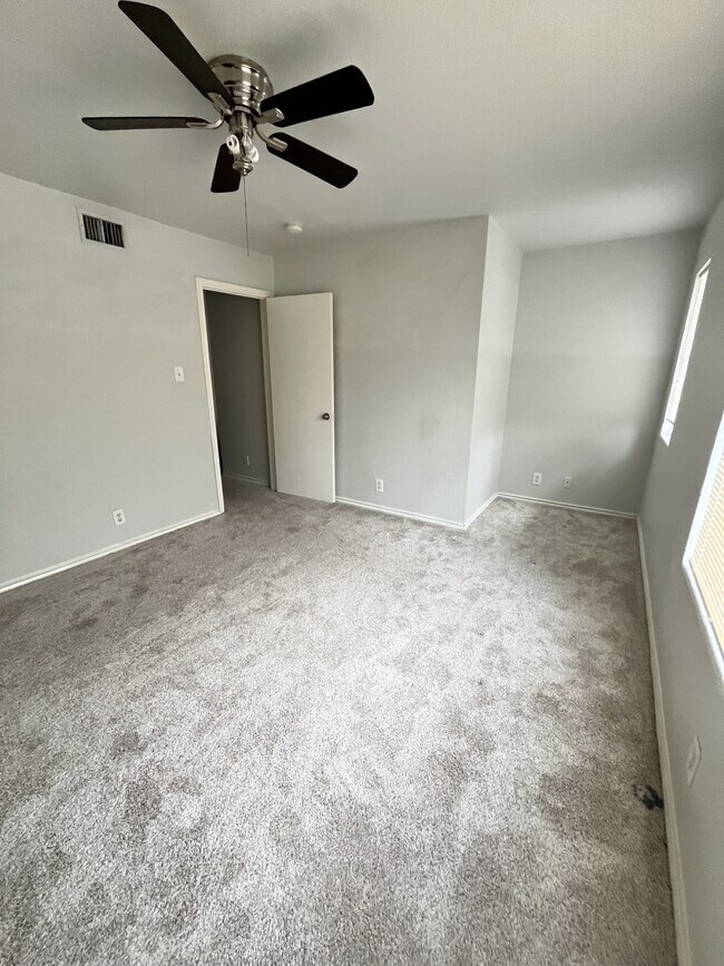 Building Photo - 6022 Ashley Spring