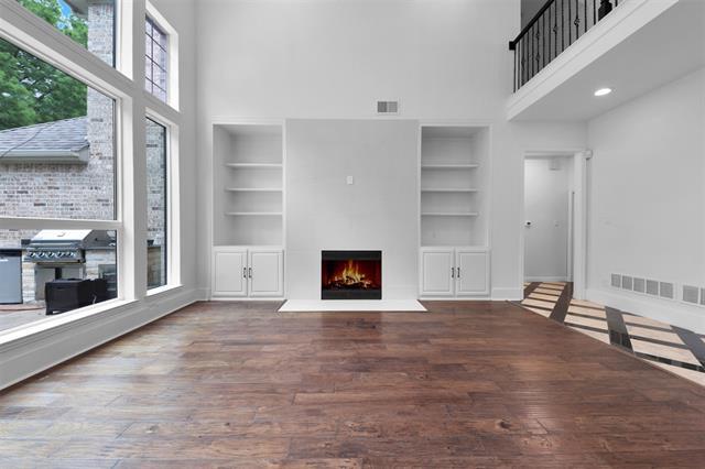 Building Photo - 3310 Meadow Wood Dr