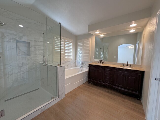 Building Photo - 4629 Stern Dr