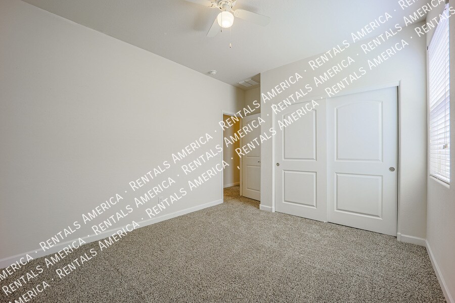 Building Photo - 4678 E Sodalite St