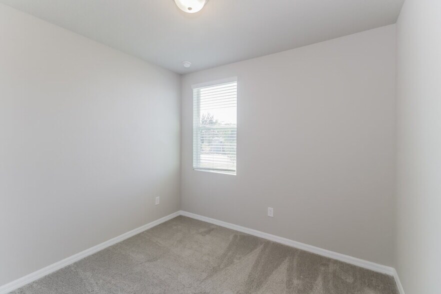 Building Photo - 39049 Harlow Rose Dr