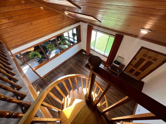 Building Photo - Mid - Century Modern Dream!   WILLOW TERRACE