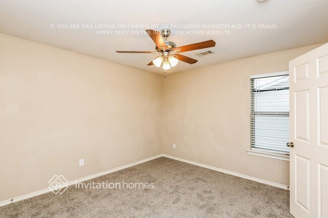 Building Photo - 1609 Vineridge Ln