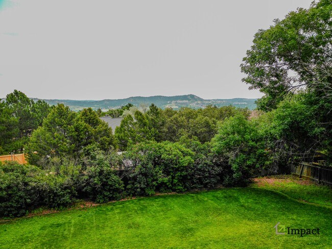 Building Photo - 5005 Sunbird Cliffs Dr