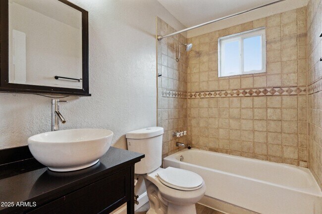 Building Photo - 4401 N 12th St