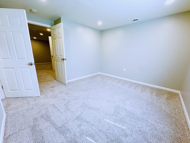 Building Photo - 6752 Coffman Dr