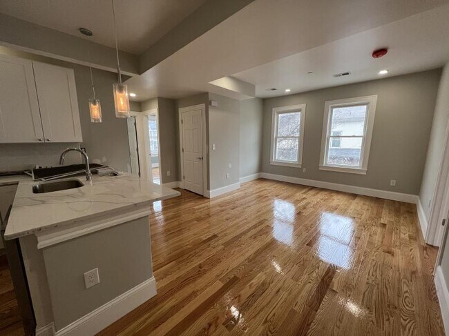 Primary Photo - 2.0 bedroom in Somerville Massachusetts 02145