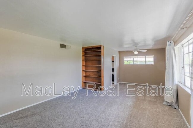Building Photo - 6708 E Granada Rd