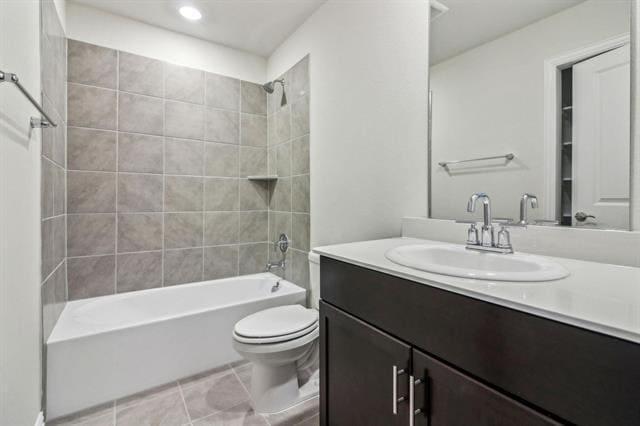 Building Photo - 711 Easthill Dr