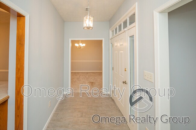 Building Photo - 6928 Cherry Creek Dr