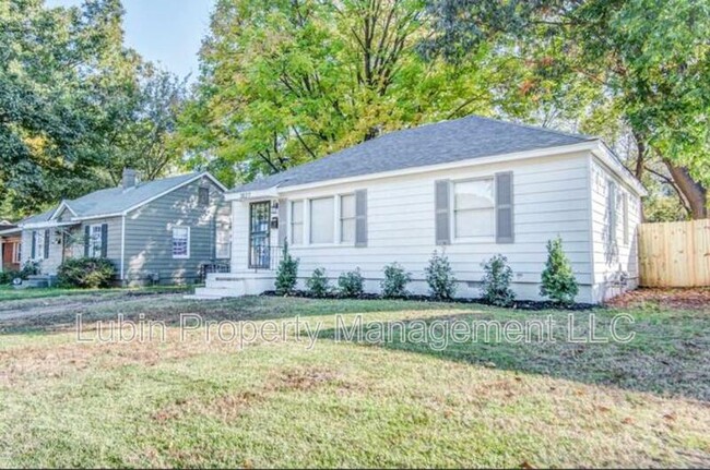 Primary Photo - 3827 S Goodman Cir