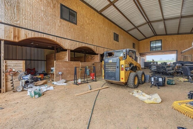 Building Photo - 1701 Co Rd 466