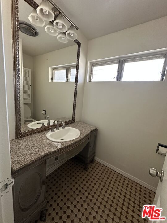 Building Photo - 9018 Keith Ave