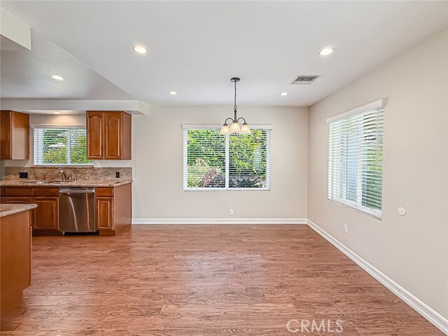 Building Photo - 51 Quinta Vista Dr