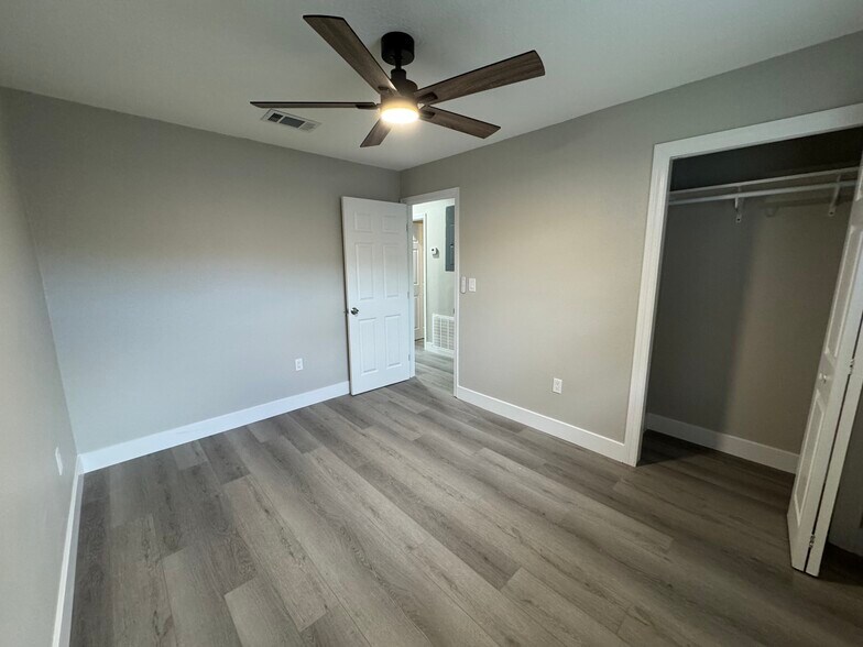 Building Photo - 555 Cadillac Blvd