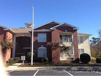 Building Photo - 505 Meadowland Ct