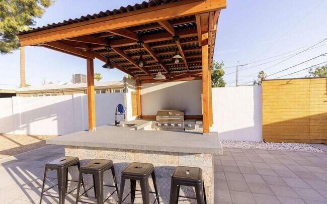 Building Photo - 4214 N 20th St