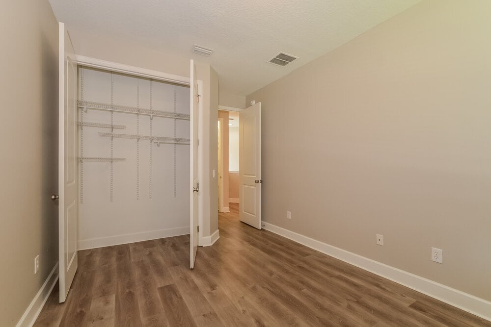 Building Photo - 958 Belle Oak Dr