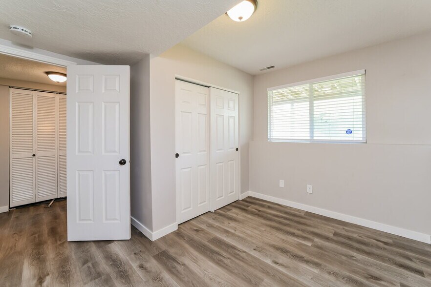 Building Photo - 2619 W 4650 S