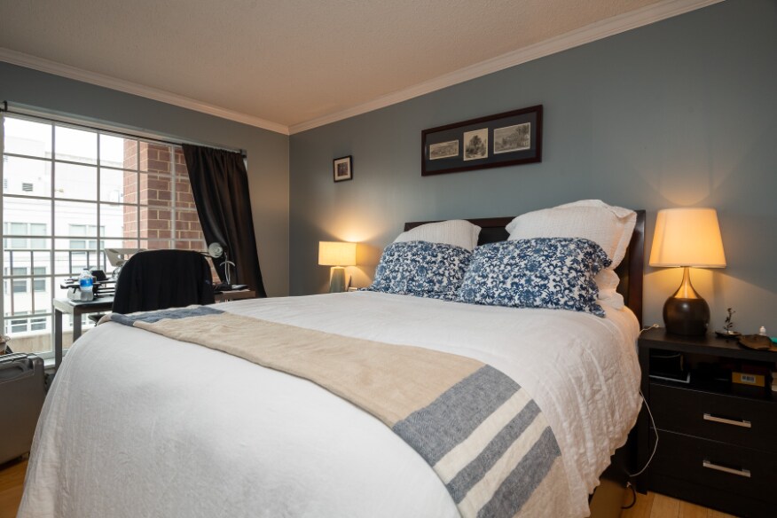 Building Photo - 1230 23rd St NW