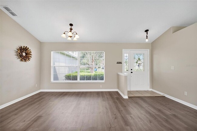 Building Photo - 514 Lake Sumner Dr
