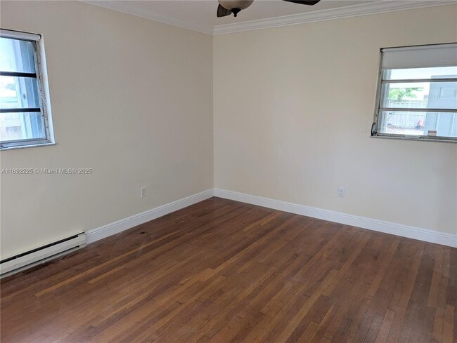 Building Photo - 419 S C St