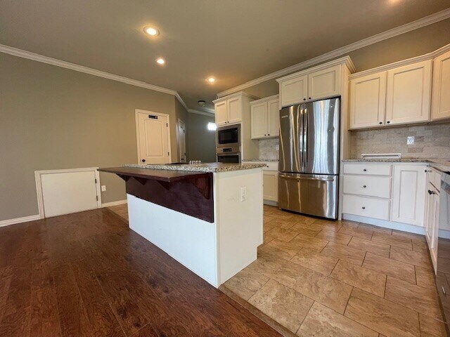 Building Photo - 537 N Keats Dr