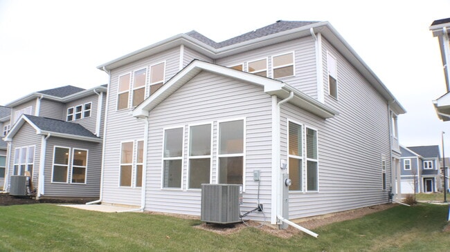 Building Photo - 2767 Lawlor Ln