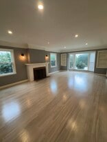 Building Photo - 1426 Hauser Blvd