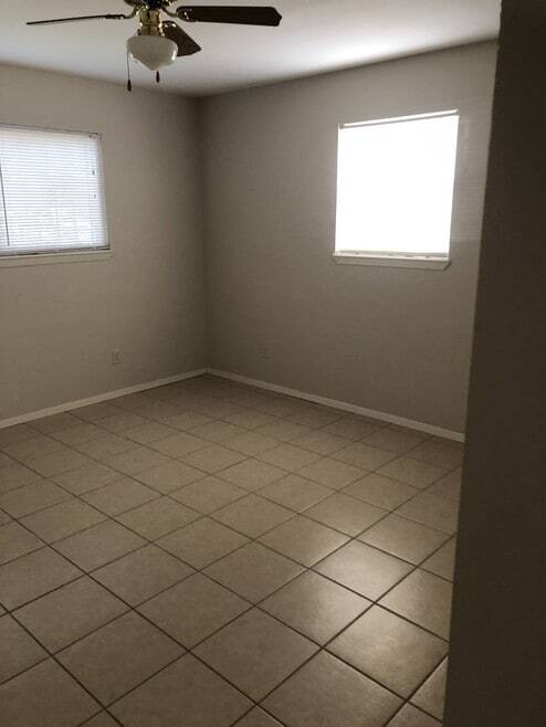 Building Photo - 213 E Upas Ave