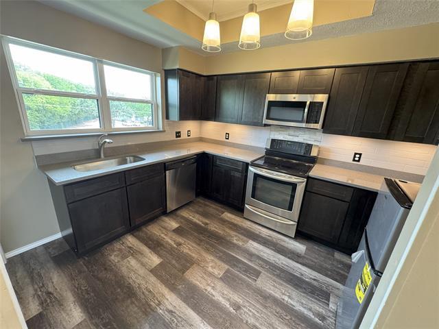 Building Photo - 2736 Silver Creek Dr