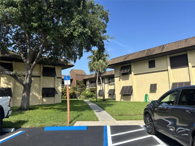 Building Photo - 7965 SW 86th St