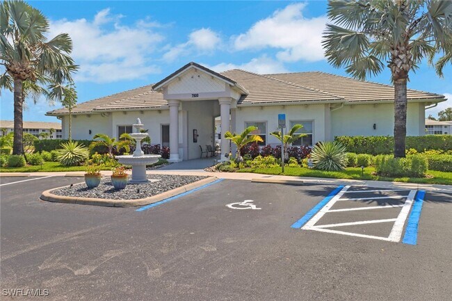 Building Photo - 7823 Regal Heron Cir